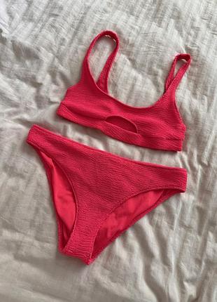 Рожевий купальник в рубчик calzedonia