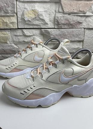 Оригінальні кросівки nike wmns air heights beige