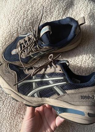Кросівки жіночі asics gel-1090v2