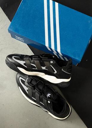 Adidas niteball black & white
