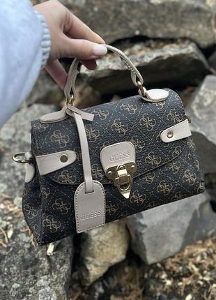 Стильна містка сумка guess коричнево-бежевого кольору