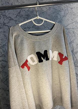 Класична кофта tommy hilfiger сірого кольору,розміру м