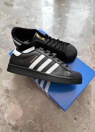 Adidas superstar black & white