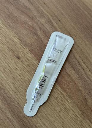 Коректор зморщок для обличчя та зони навколо очей dior capture totale hyalushot wrinkle corrector