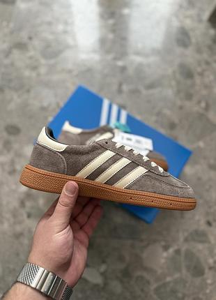 Adidas spezial beige white