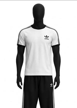 Футболка adidas classic white