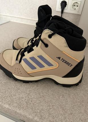 Термоботинки для хлопчика фірми adidas