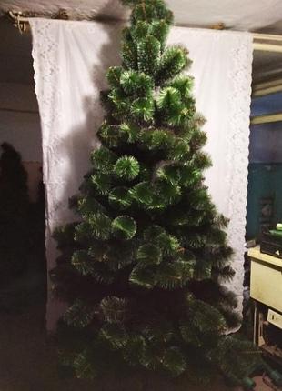 Сосна штучна зелена з білими кінчиками 2.5 м