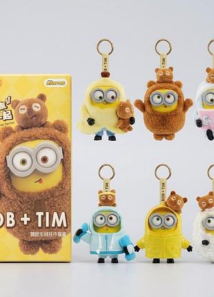 Оригінальний вінілово-плюшевий брелок-сюрприз 52toys minions: боб і тім (серія better together)