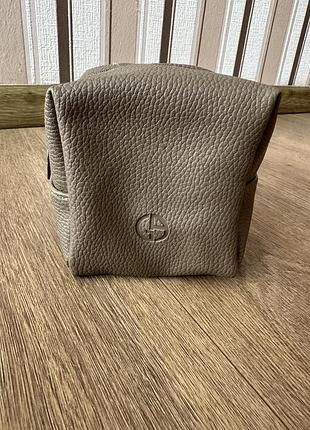 Косметичка кубічної форми giorgio armani