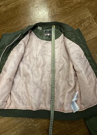 Продам куртку-бомбер 6
