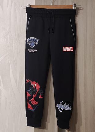 Спортивні штани для хлопчика marvel людина-павук сині 4-5 років