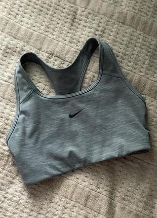Спортивний топ nike 4