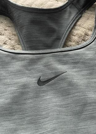 Спортивний топ nike 5
