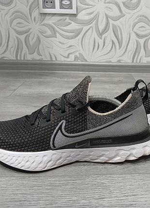 Оригінальні кросівки nike react infinity run flyknit black white