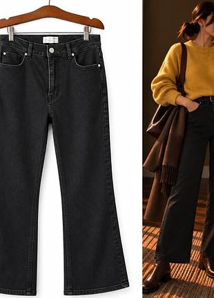 Чорні джинси m&s magic denim із легким кльошем, укорочені, eur 44