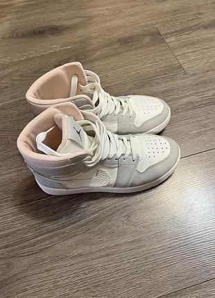 Кросівки кеди хай топи nike джордани