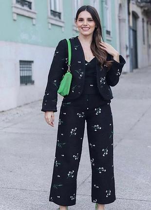 Шикарный черный твидовый жакет с вышивкой zara
💫💫💫💫💫💫💫💫💫💫💫💫💫