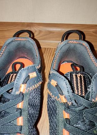 Дитячі кросівки nike react live 34 розмір 4