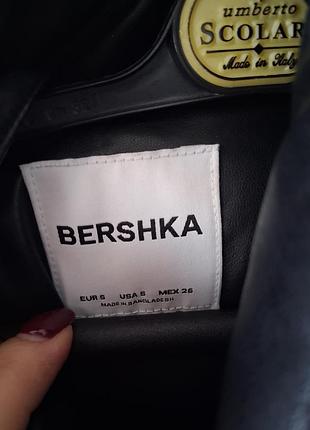 Куртка жіноча bershka чорна 3