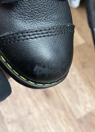 Оригінальні dr. martens шкіряні 10