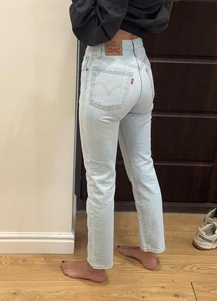 Жіночі джинси levi's 501 блакитні