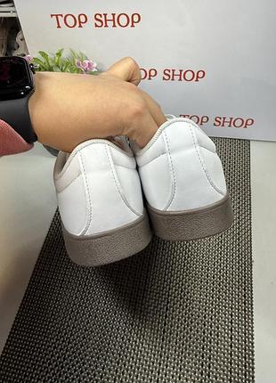 Оригинальные кроссовки новые adidas 4