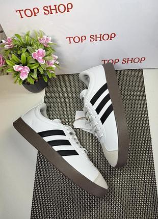 Оригинальные кроссовки новые adidas 6
