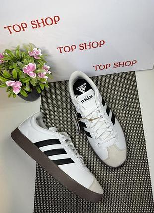 Оригинальные кроссовки новые adidas