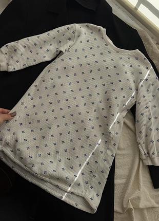 Сукня для дівчинки zara біла з квітами вафельна 110 см