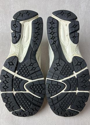 Кросівки new balance 2002r 9
