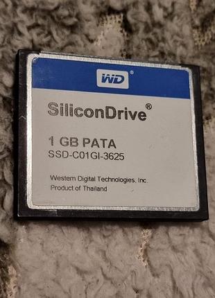 Карта памяти 1 гб wd silicondrive 4.36/9.60 compactflash cf ssd-c01gi-3625 western digital compact flash