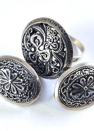 Серебряный набор: кольцо и серьги. 925 проба. 3
