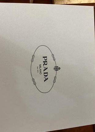 Жіночі ботильйони prada
