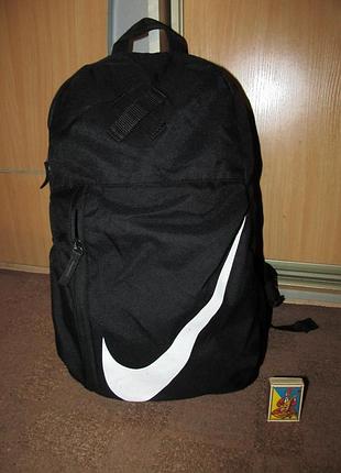 Рюкзак nike, приблизно 22 л