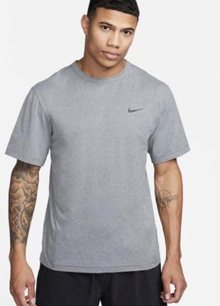 Оригінальна спортивна футболка nike dri-fit — стан нової, розмір s