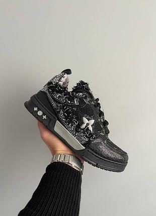 Skate 'black swarovski monogram' 3