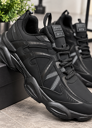 Мужские кроссовки - стиль total black
