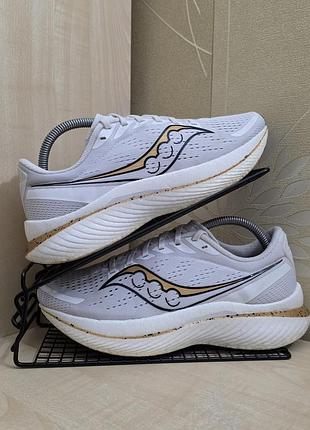 Беговые кроссовки saucony endorphin speed 3 размер 42