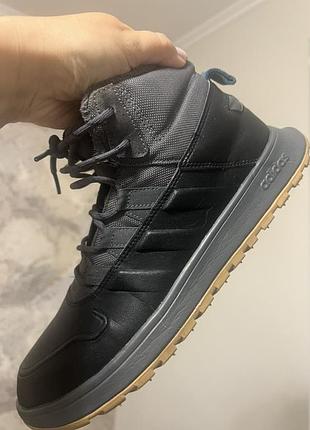 Новые мужские ботинки зимние размер 10/5 или наш 44,5 бренд adidas