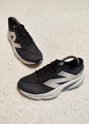 Кросівки new balance fuelcell rebel v4 41.5р 26см