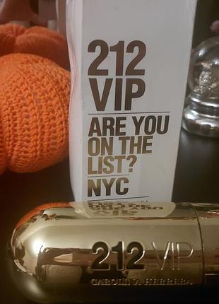 Парфумована вода carolina herrera 212 vip