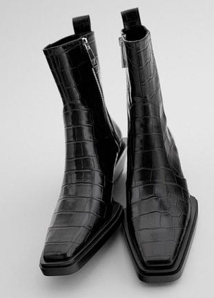 Ботильйони жіночі zara чорні під рептилію