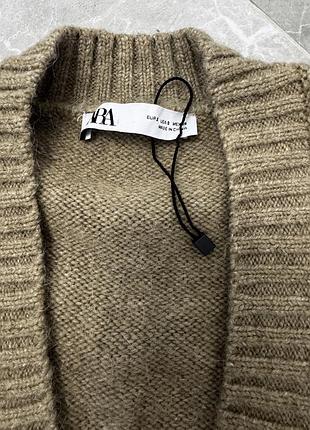 Светр жіночий zara бежевий