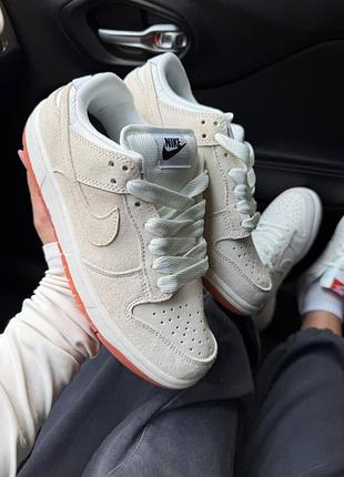 Nike dunk ivory