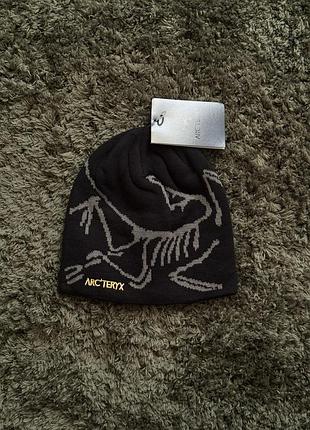 Шапка чоловіча arc'teryx чорна