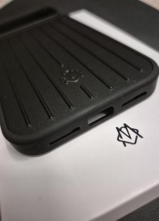 Чехол rimowa 17, 18 pro max черный 4