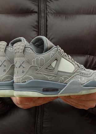Air jordan retro 4 kaws grey 5