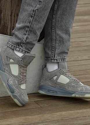 Air jordan retro 4 kaws grey 9