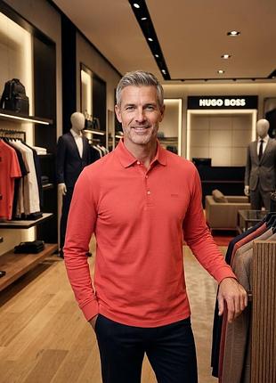 Поло чоловіче червоне hugo boss з довгим рукавом 100% бавовна